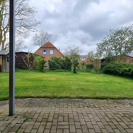 Surforama Mit Garten